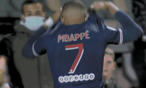 辽宁男篮大胜浙江王哲林状态火热